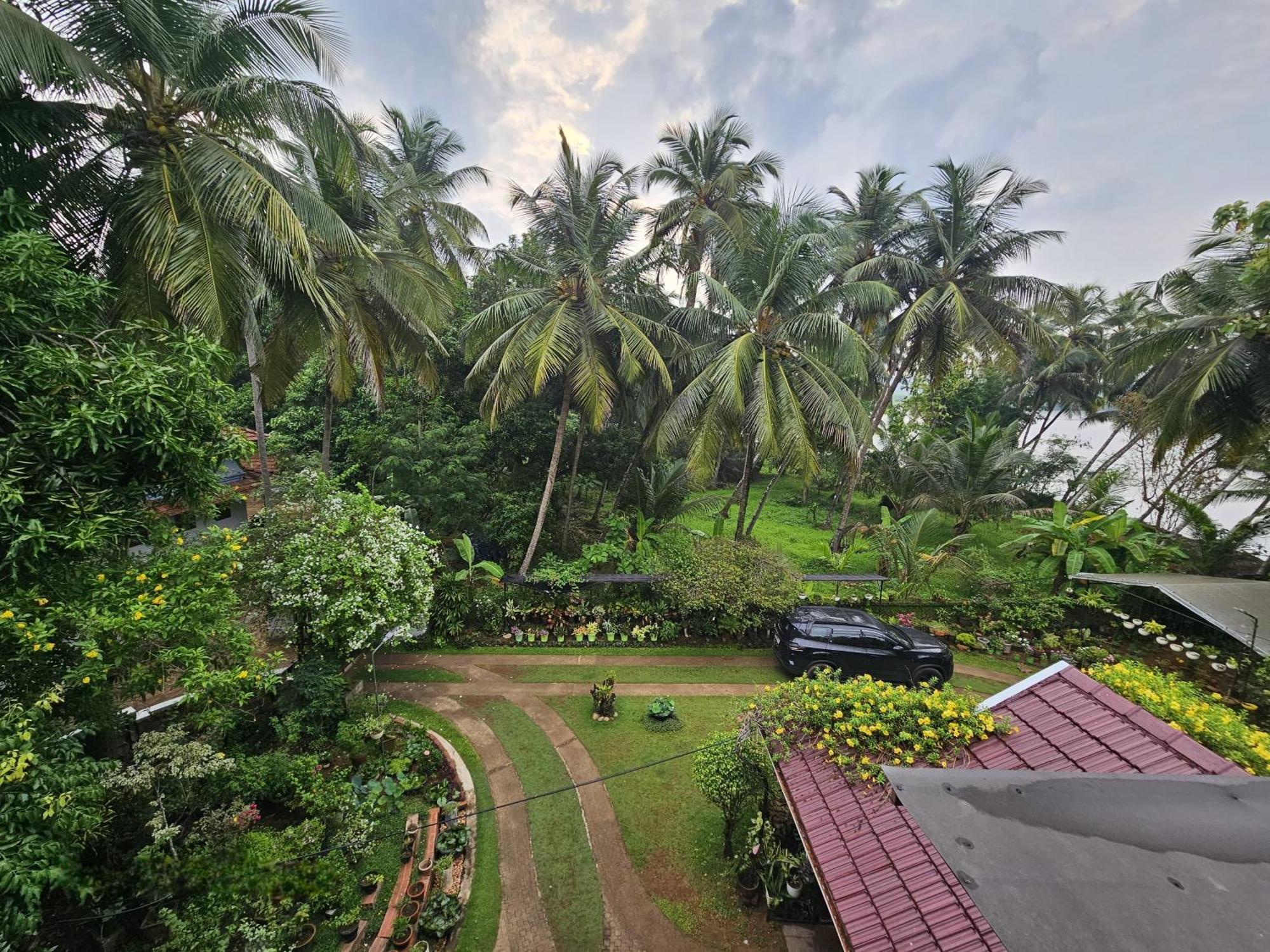 Maleyam Homestay Riverside Кожикоде Экстерьер фото