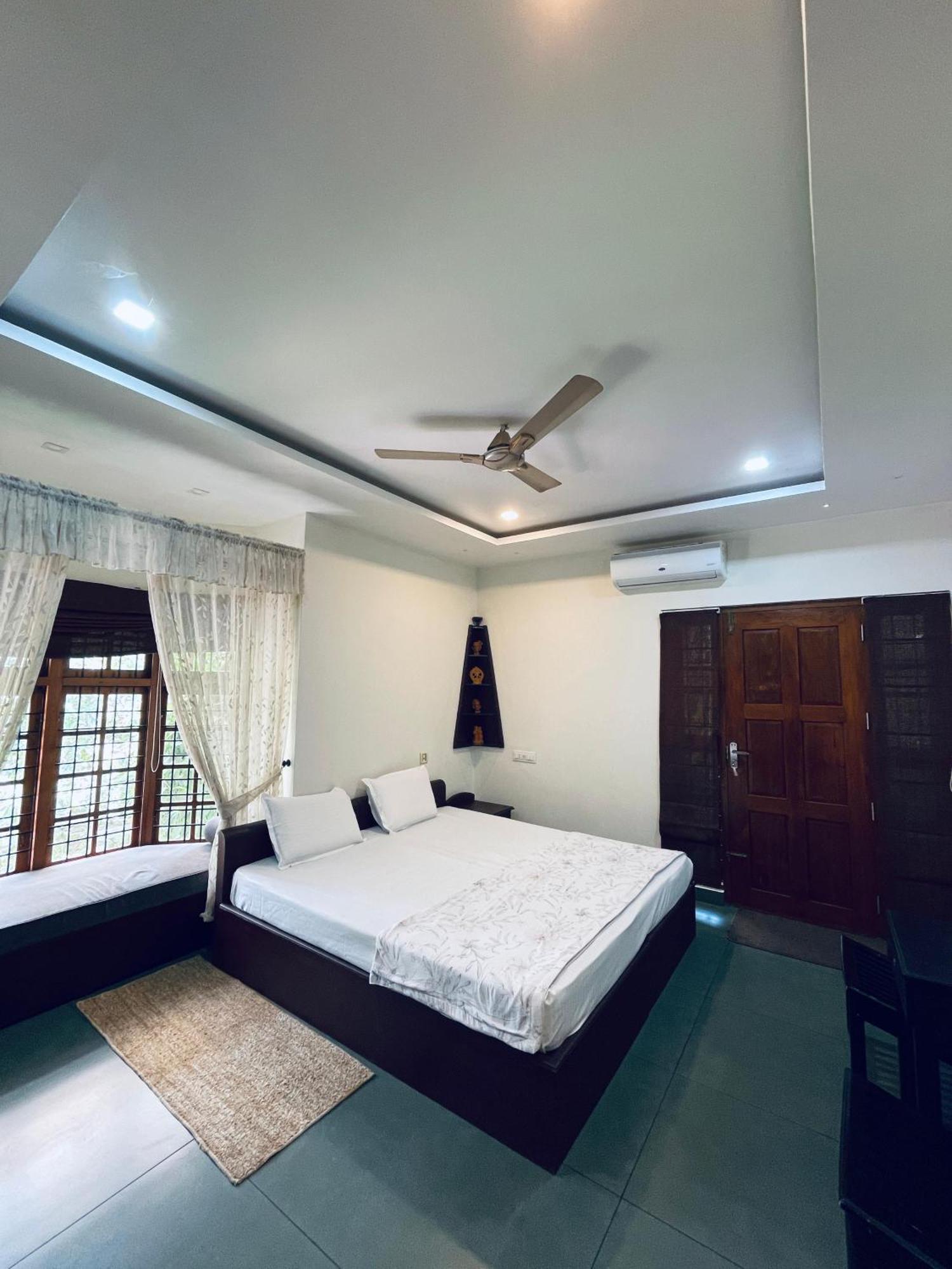 Maleyam Homestay Riverside Кожикоде Экстерьер фото
