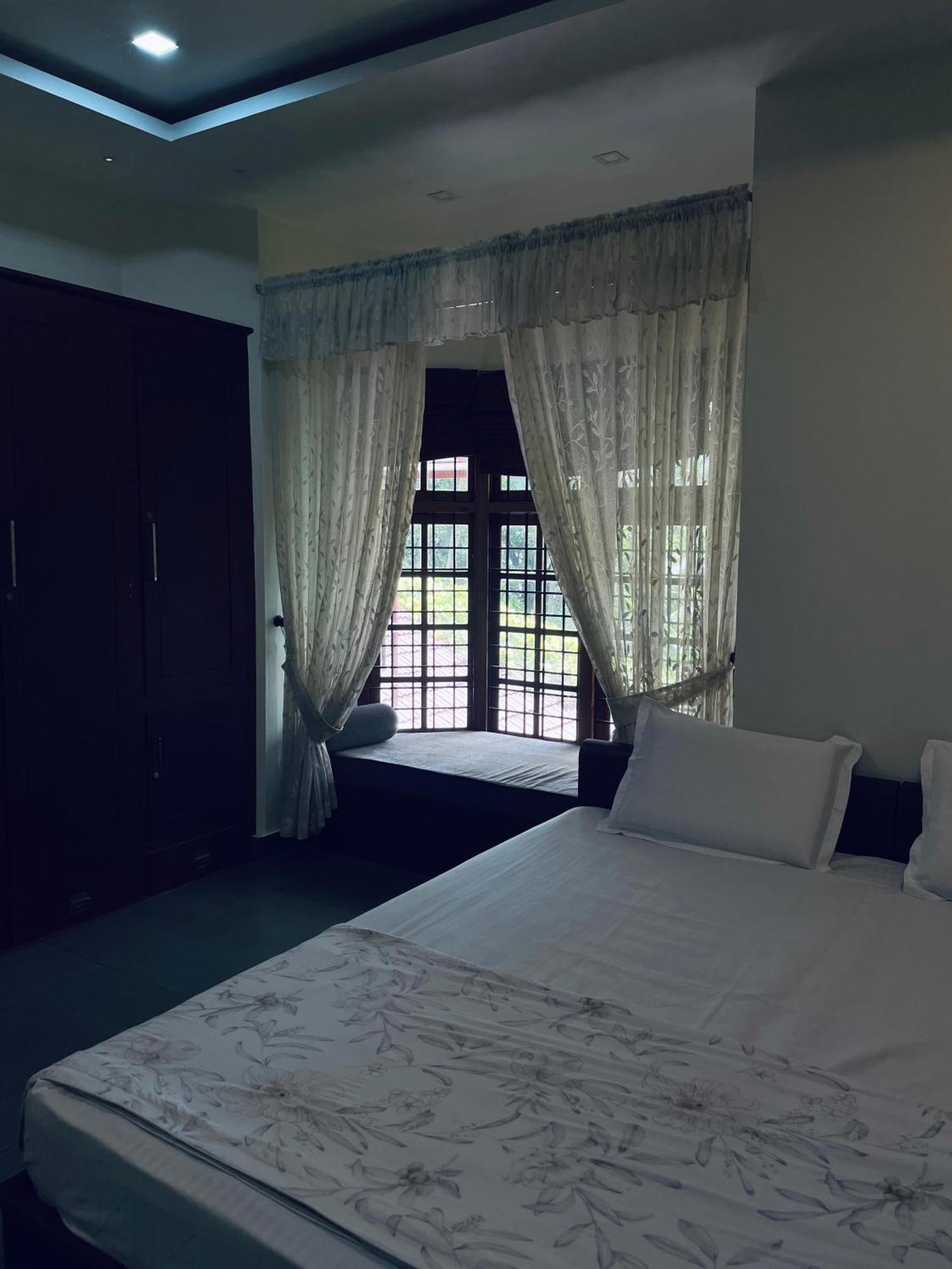 Maleyam Homestay Riverside Кожикоде Экстерьер фото