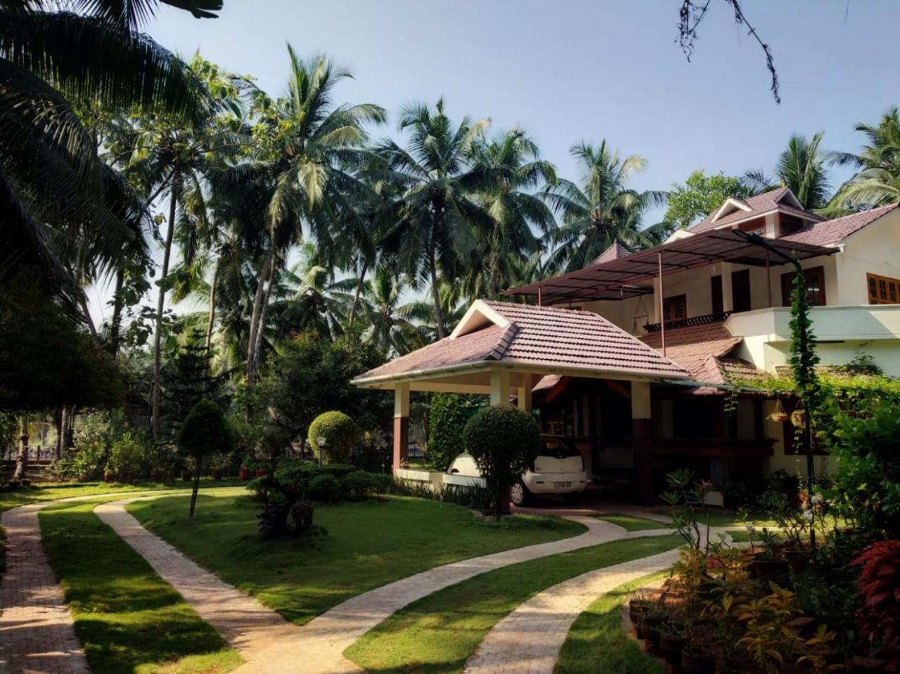 Maleyam Homestay Riverside Кожикоде Экстерьер фото